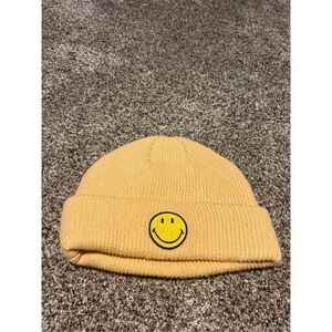 Urban outfitters smiley beanie hat C27-31